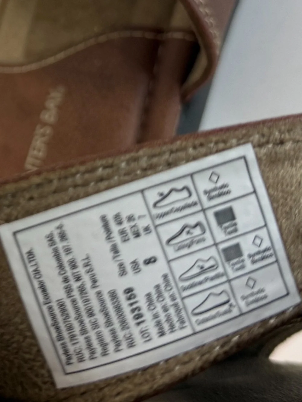 Hunter's Bay Brown Leather Slide Sandals with Stitched Detail